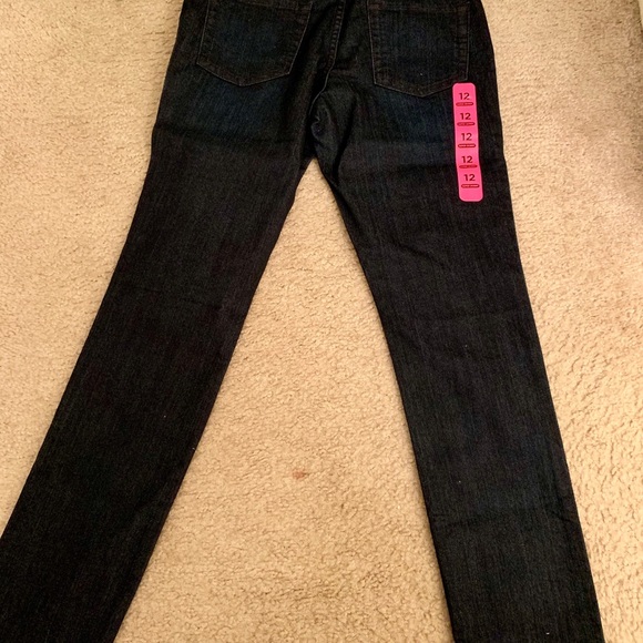 Jeans - Picture 2 of 4